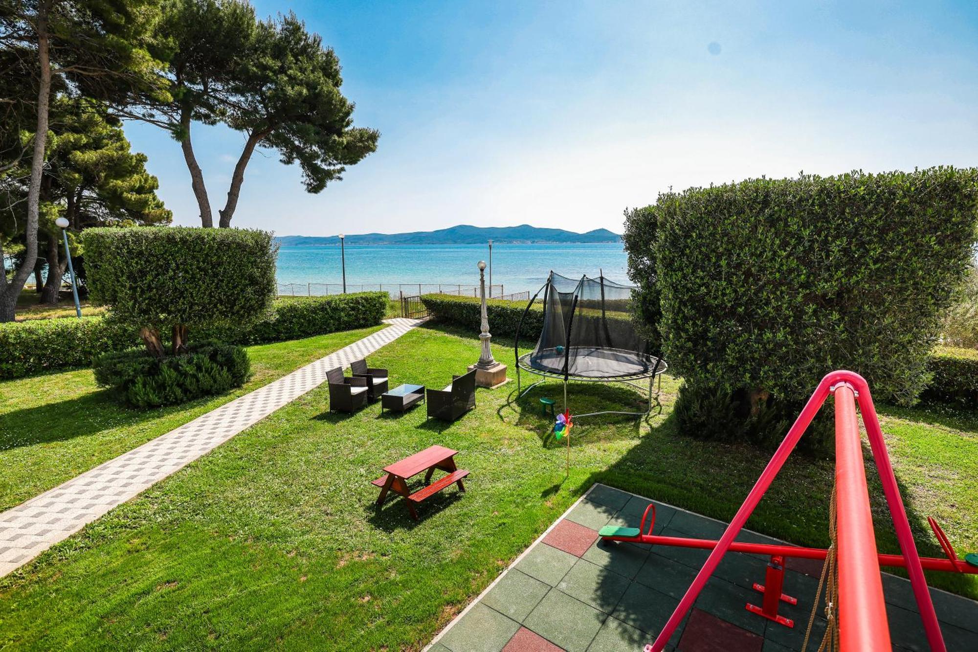 Apartments Becky On A Sandy Beach Without Crowd Sukošan Exterior foto