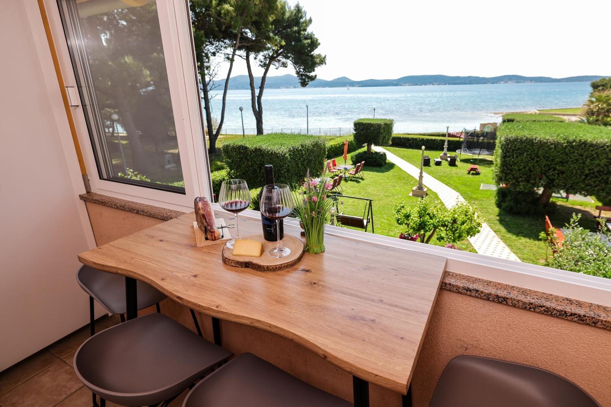 Apartments Becky On A Sandy Beach Without Crowd Sukošan Exterior foto
